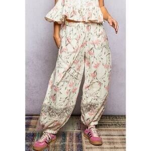 **SOLD** NWOT POL Cream Pink Floral Cotton Gauze Wide Leg Jogger Pant